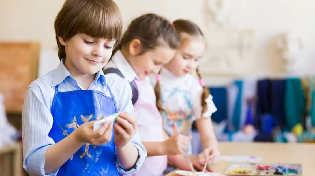 Θεατρικό παιχνίδι, θέατρο για παιδιά και δραματοποίηση παραμυθιού στο Κέντρο Δημιουργικής Μάθησης Εξαρχείων